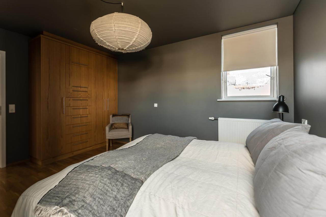 S19 - Akureyri Prime Apart. Apartment Bagian luar foto